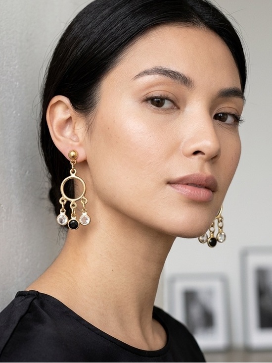 unbranded Jewelry - 💥💛 14 Karat Gold Earrings w 3 jeweled dangles. Unique, Danty and Stunning💫 NWOT